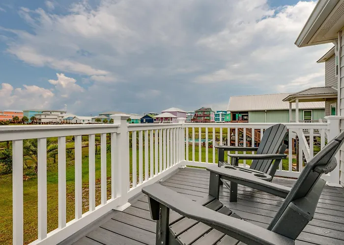 W/ Water Views, Walk To Beach! *